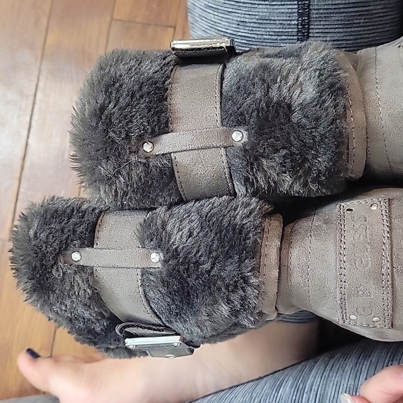 GUESS Ggamburr Gray Winter Snow Boot women’s-Size 7 - Picture 15 of 17